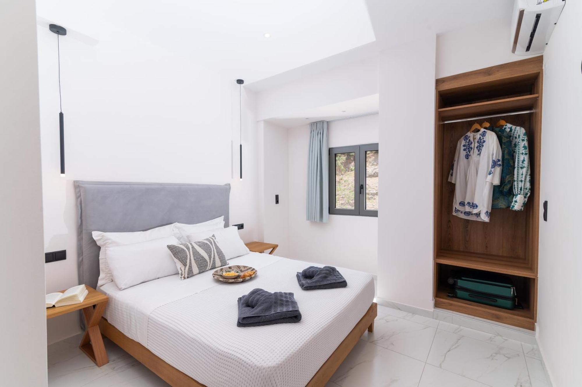 Patric.Ko Aparthotel Ajía Galíni Kültér fotó